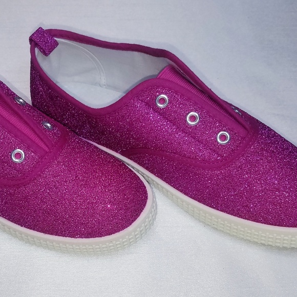 Shoes - Picture 2 of 2